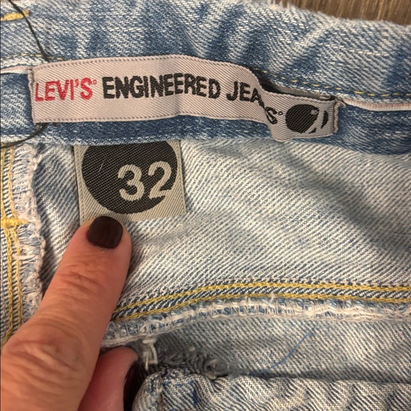 Vintage Levi's Engineered Jeans - Picture 4 of 12